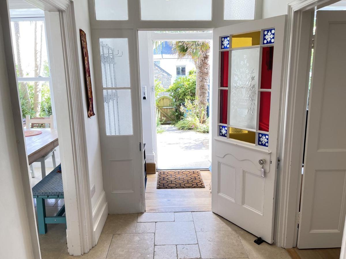 Villa Porth House, With South Facing Courtyard Garden! St Ives Esterno foto