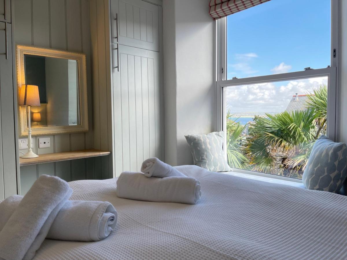 Villa Porth House, With South Facing Courtyard Garden! St Ives Esterno foto